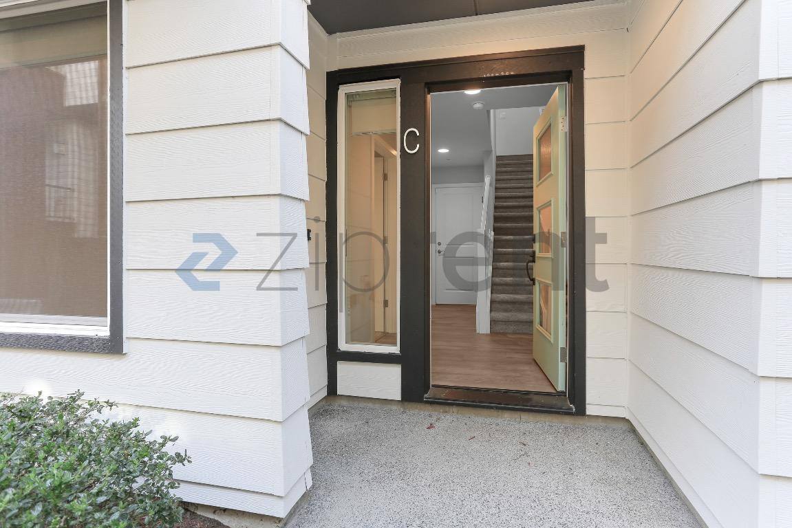 Townhouse for rent at 23627 5th Ave SE #C, Bothell, WA 98021