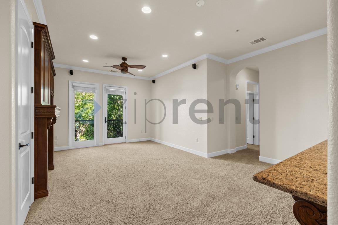Apartment for rent at 1114 Sonata Dr, Vallejo, CA 94591