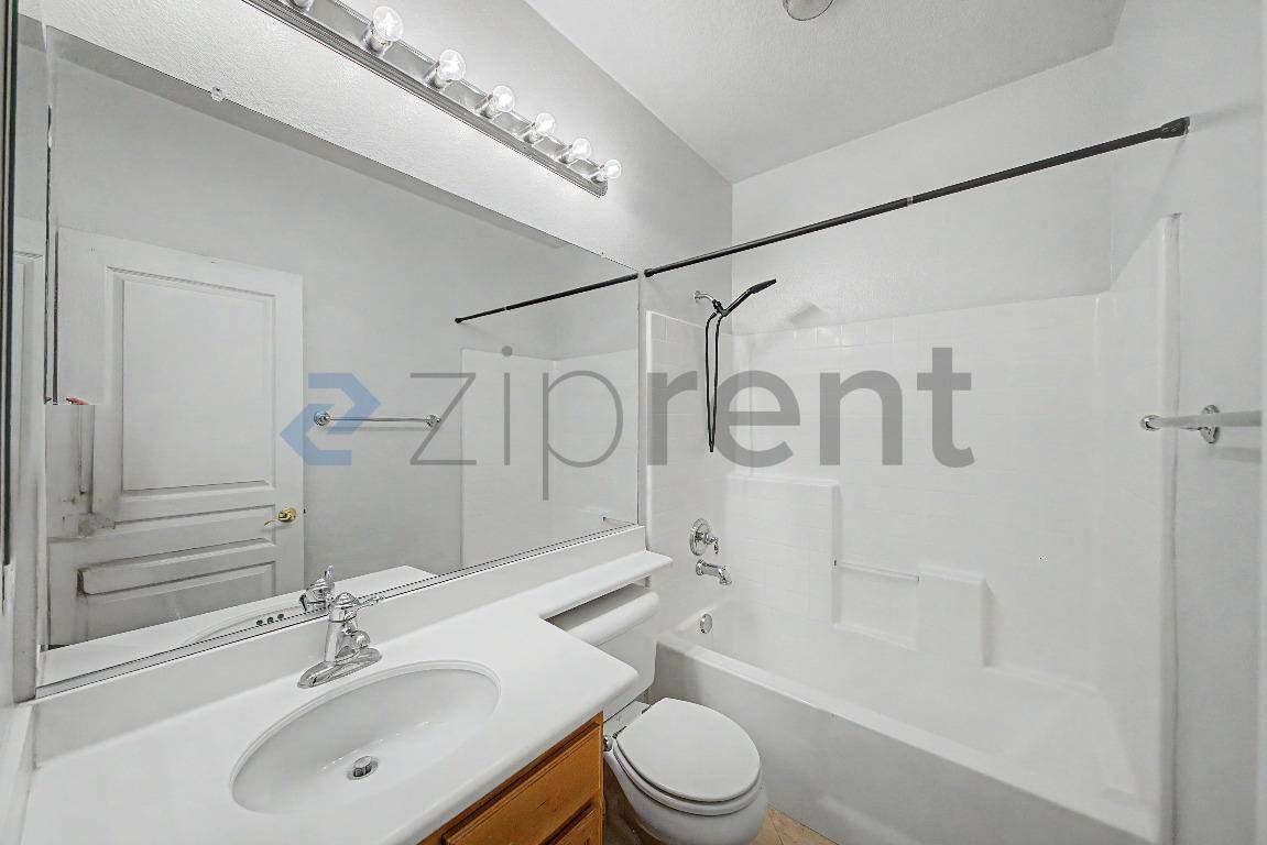 Apartment for rent at 7736 Chambray Place #2, Rancho Cucamonga, CA 91739