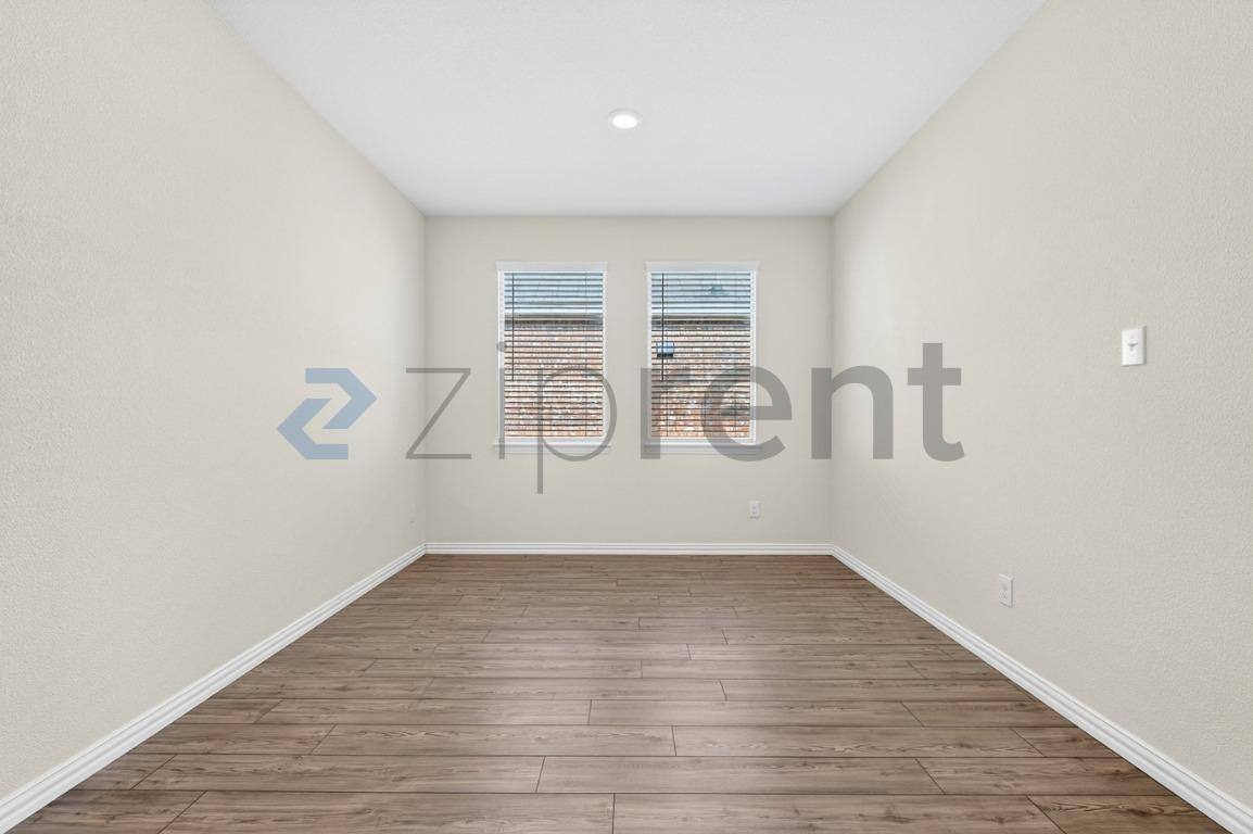 House for rent at 2130 Clarion Dr, Forney, TX 75126
