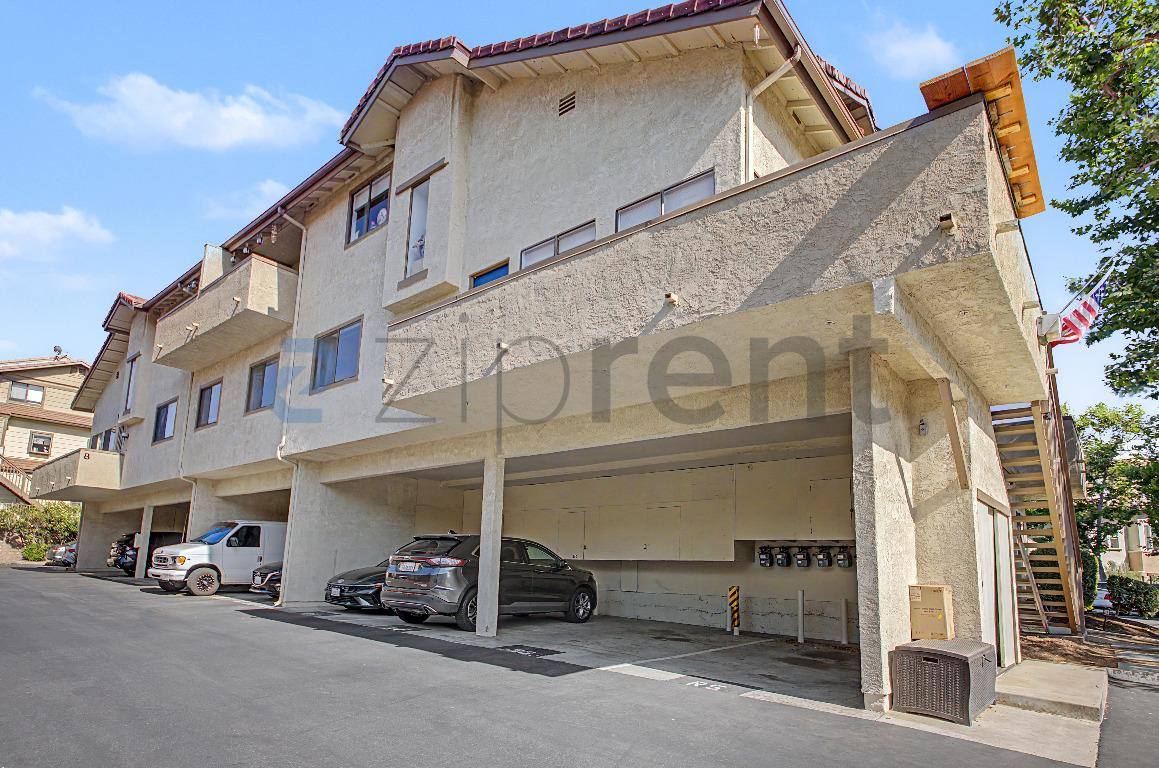 Apartment for rent at 158 Maegan Place #6, Thousand Oaks, CA 91362