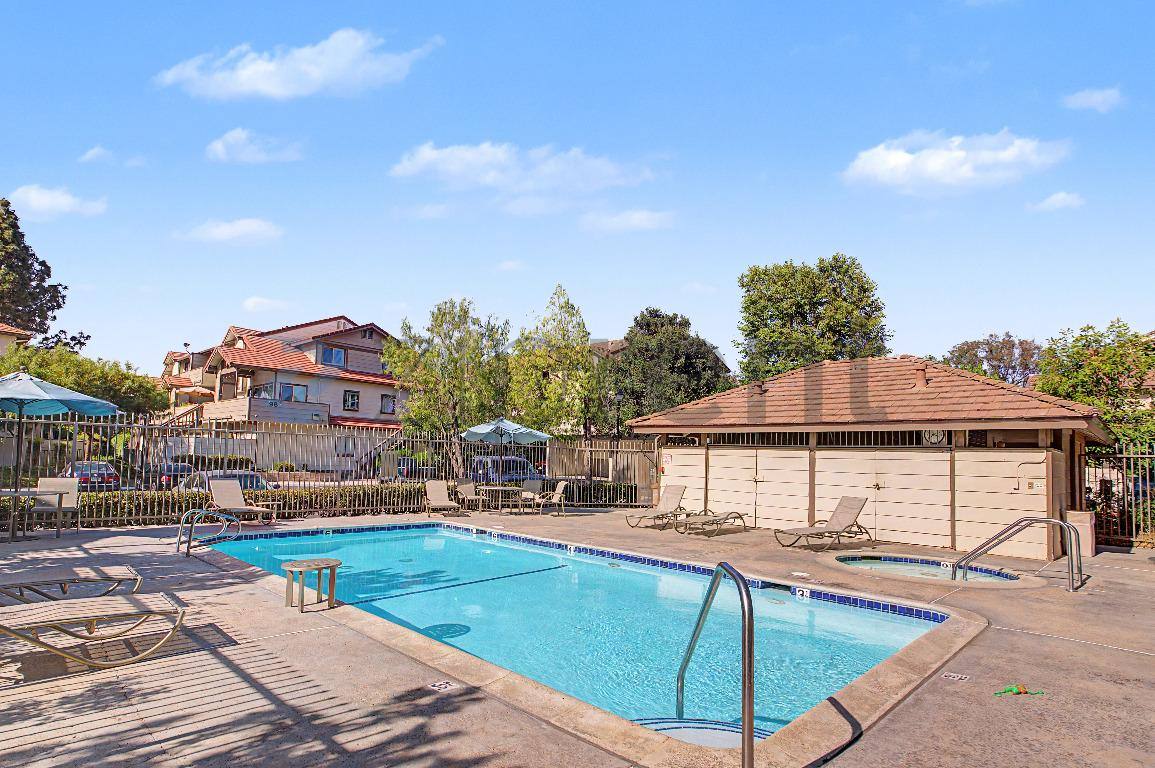 Apartment for rent at 158 Maegan Place #6, Thousand Oaks, CA 91362