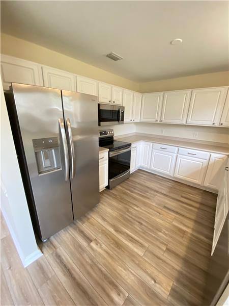 House for rent at 117 Hopeland Dr, Savannah, GA 31419