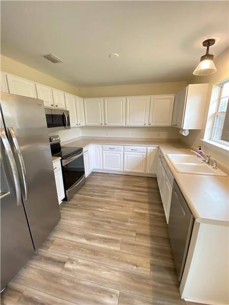 House for rent at 117 Hopeland Dr, Savannah, GA 31419