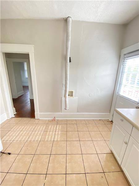 Apartment for rent at 1131-A SE 36th St, Savannah, GA 31404