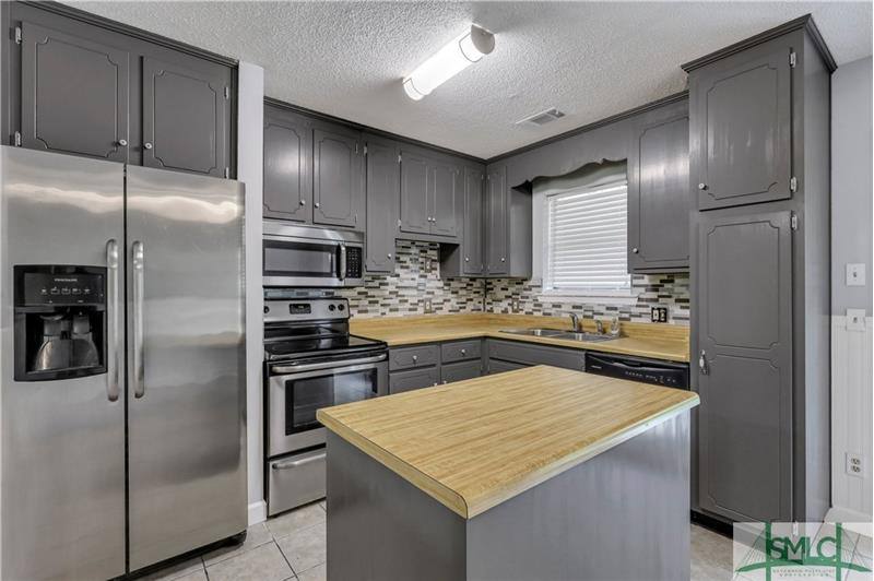 House for rent at 103 Maple Dr, Rincon, GA 31326