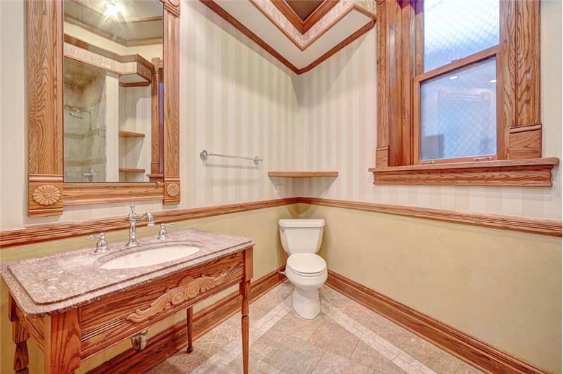 Apartment for rent at 33 E Division #3F, Chicago, IL 60610