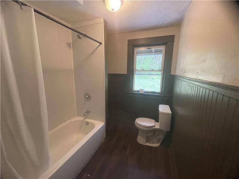 Apartment for rent at 466 Hill St, Beech Bottom, WV 26030