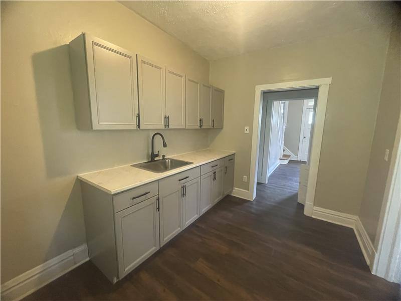 Apartment for rent at 466 Hill St, Beech Bottom, WV 26030