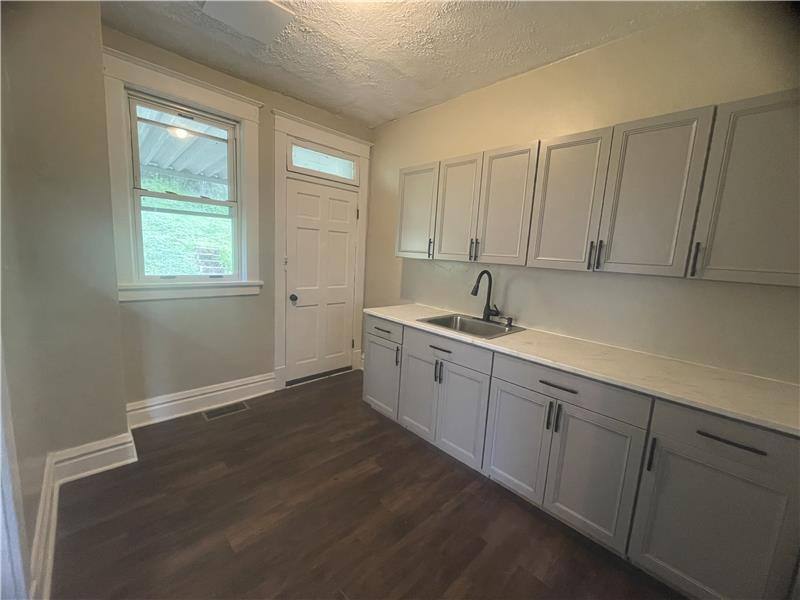 Apartment for rent at 466 Hill St, Beech Bottom, WV 26030