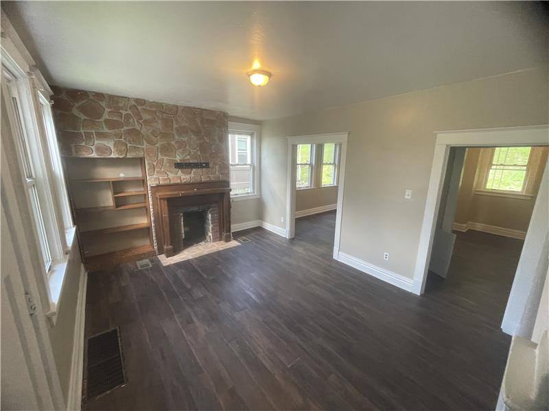 Apartment for rent at 466 Hill St, Beech Bottom, WV 26030