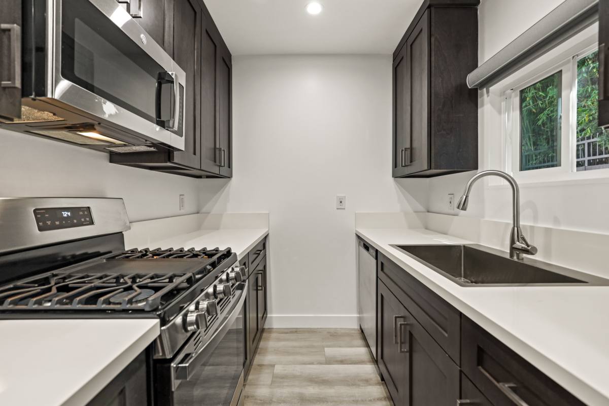 Apartment for rent at 410 Lucas Ave, Los Angeles, CA 90017
