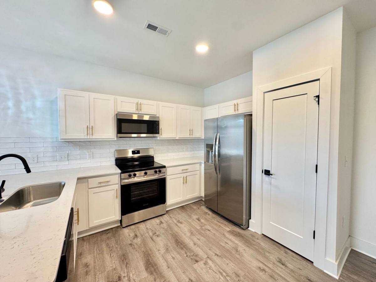 Apartment for rent at 175 W Black St, Rock Hill, SC 29730