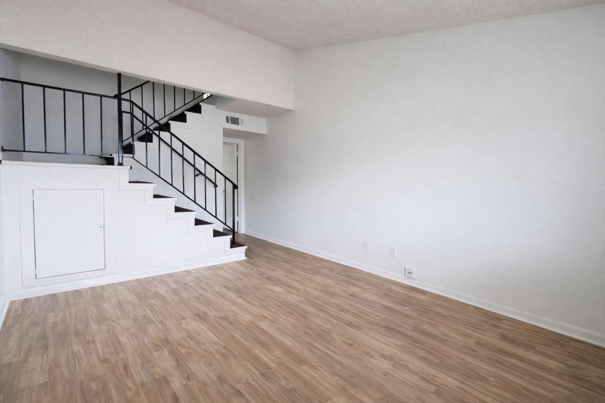 Townhouse for rent at 407 Fairfax Dr, Fairfield, AL 35064
