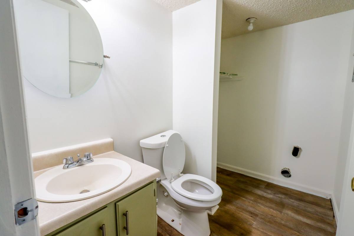 Townhouse for rent at 407 Fairfax Dr, Fairfield, AL 35064