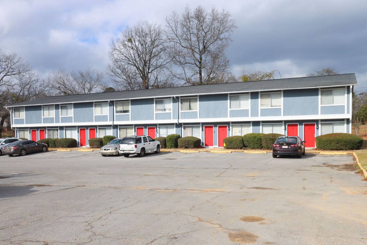 Townhouse for rent at 407 Fairfax Dr, Fairfield, AL 35064