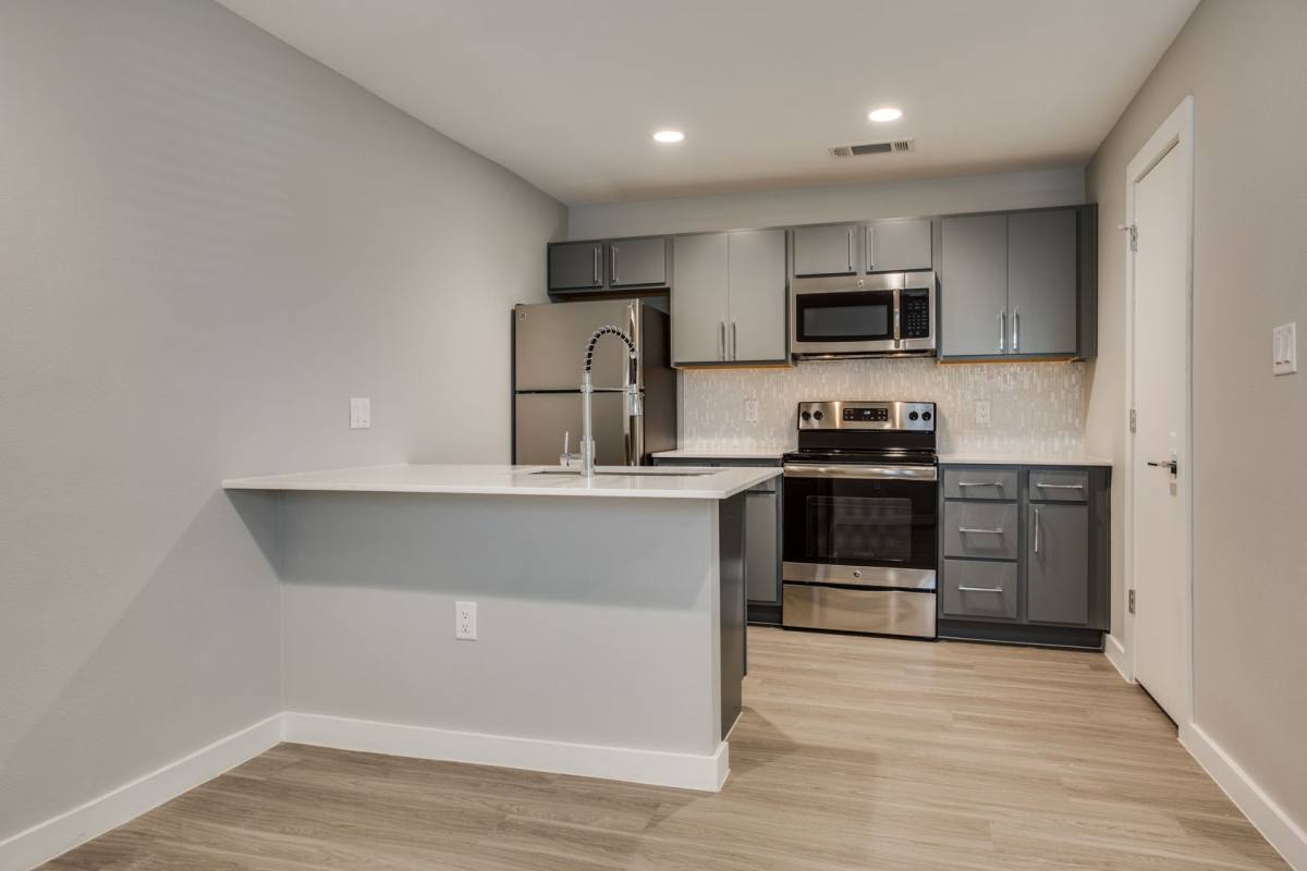 Apartment for rent at 3328 Cedarplaza, Dallas, TX 75219