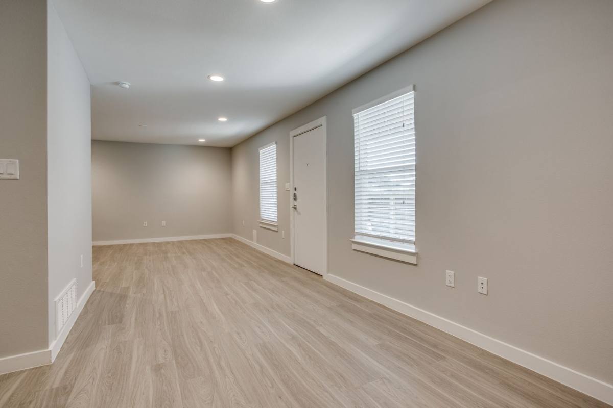 Apartment for rent at 3328 Cedarplaza, Dallas, TX 75219