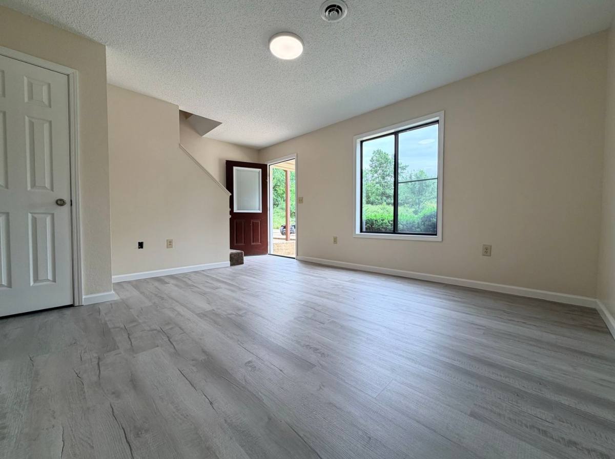 Apartment for rent at 162 Vickie Lynn, Saint Robert, MO 65584
