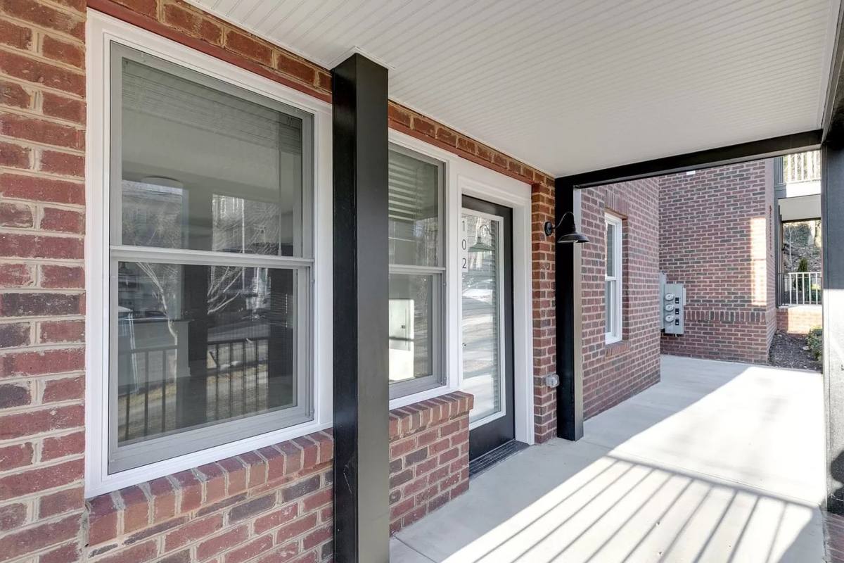 Apartment for rent at 3005 E Franklin St, Richmond, VA 23223
