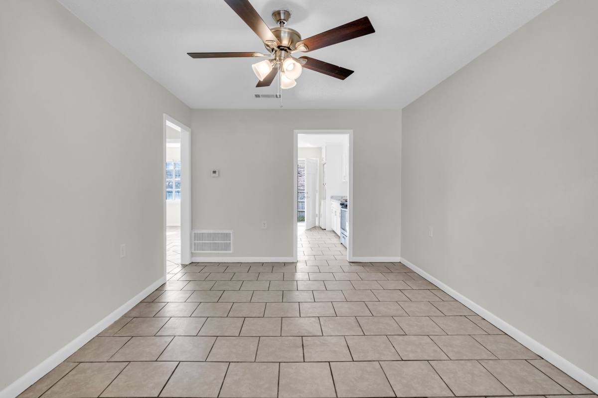 Apartment for rent at 1010 N Montgomery St, Starkville, MS 39759