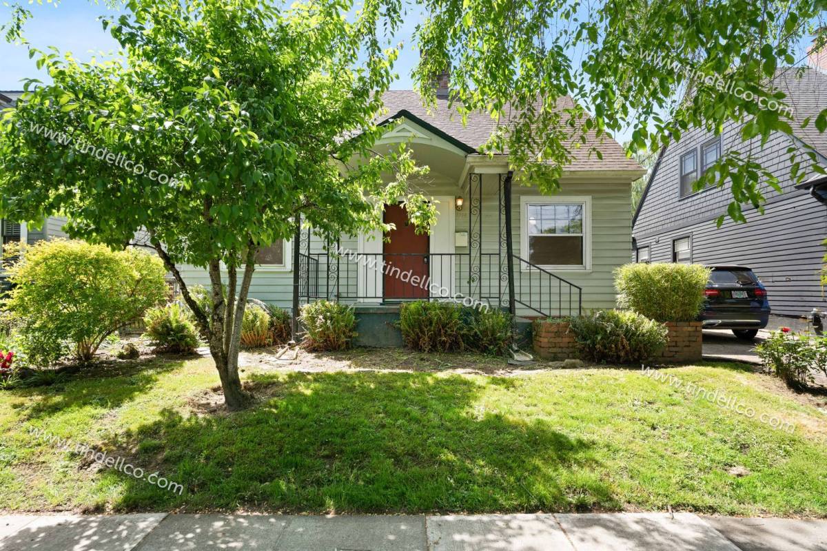 House for rent at 1314 SE Birch St, Portland, OR 97214