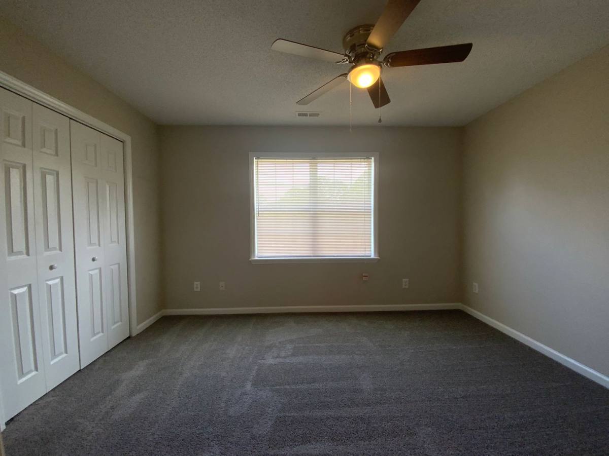 Townhouse for rent at 601 Pelletier Loop Rd, Swansboro, NC 28584