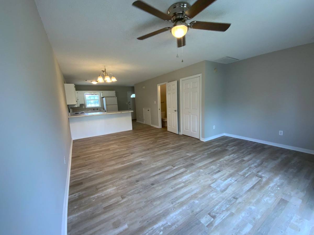 Townhouse for rent at 601 Pelletier Loop Rd, Swansboro, NC 28584