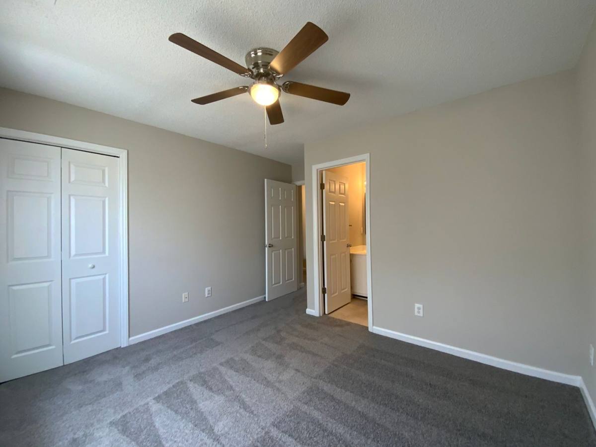 Townhouse for rent at 601 Pelletier Loop Rd, Swansboro, NC 28584