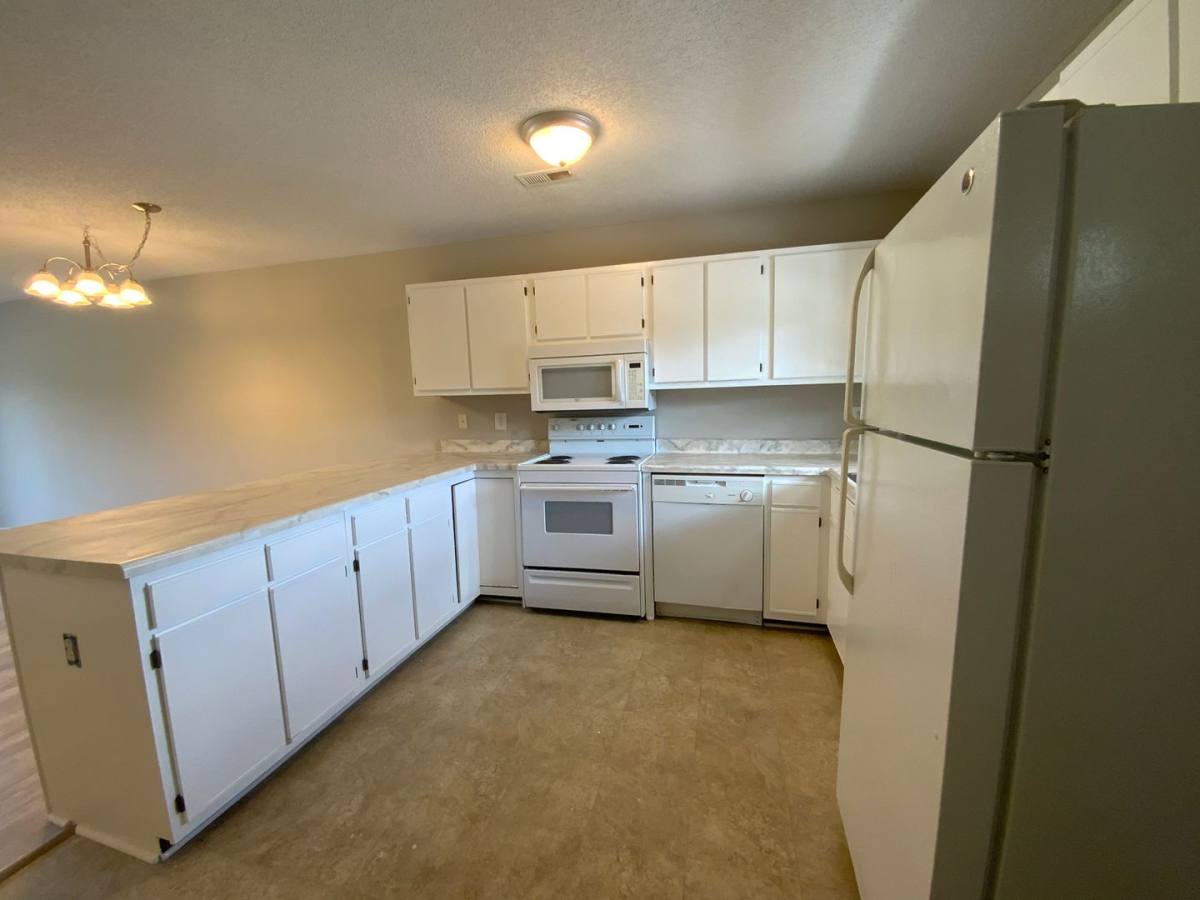 Townhouse for rent at 601 Pelletier Loop Rd, Swansboro, NC 28584