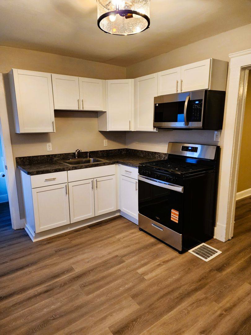 Apartment for rent at 1954 W 47th St, Cleveland, OH 44102