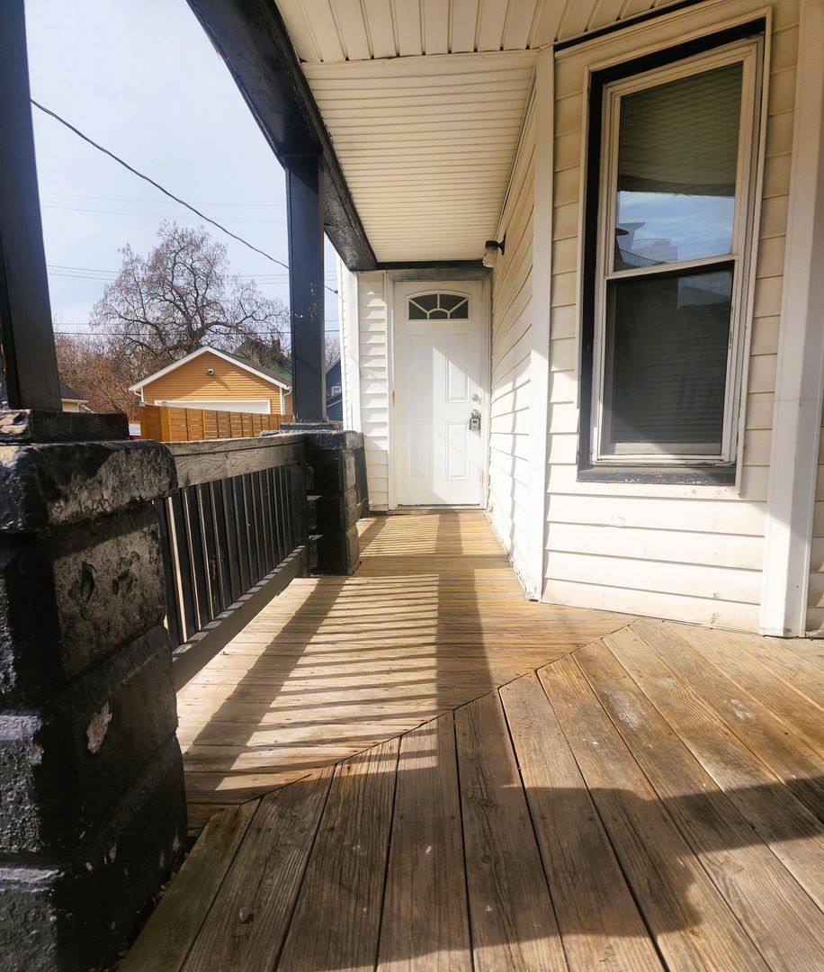 Apartment for rent at 1954 W 47th St, Cleveland, OH 44102