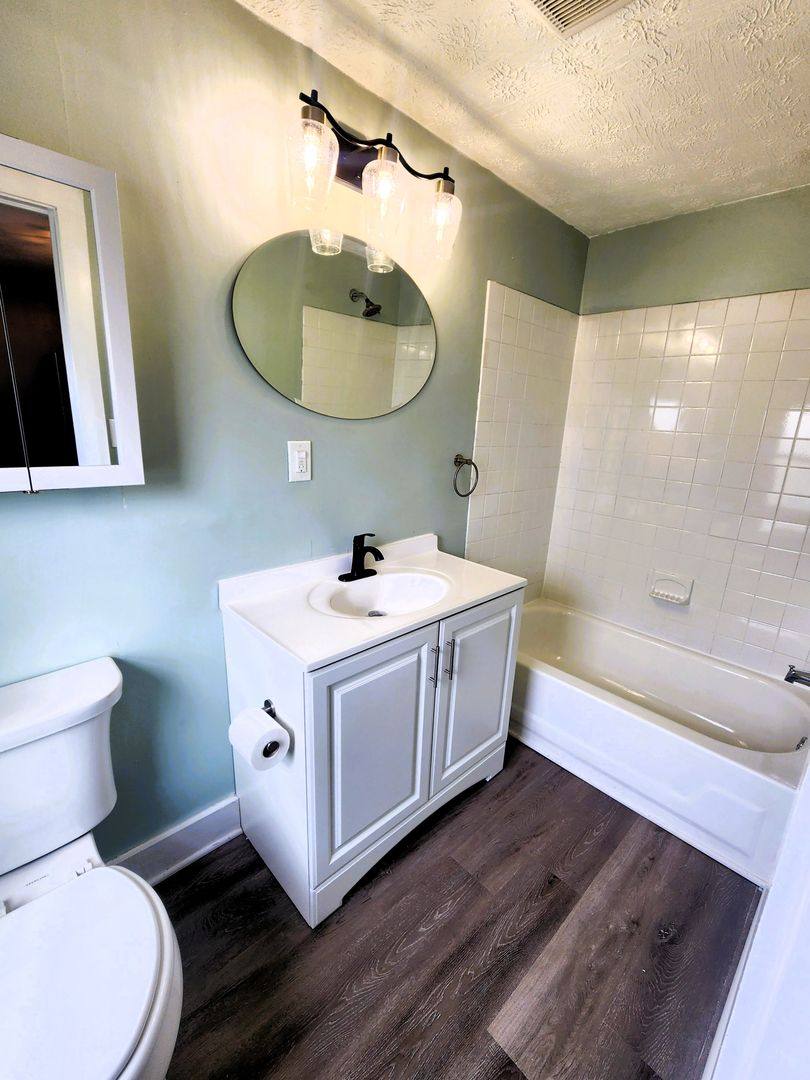 Apartment for rent at 1954 W 47th St, Cleveland, OH 44102