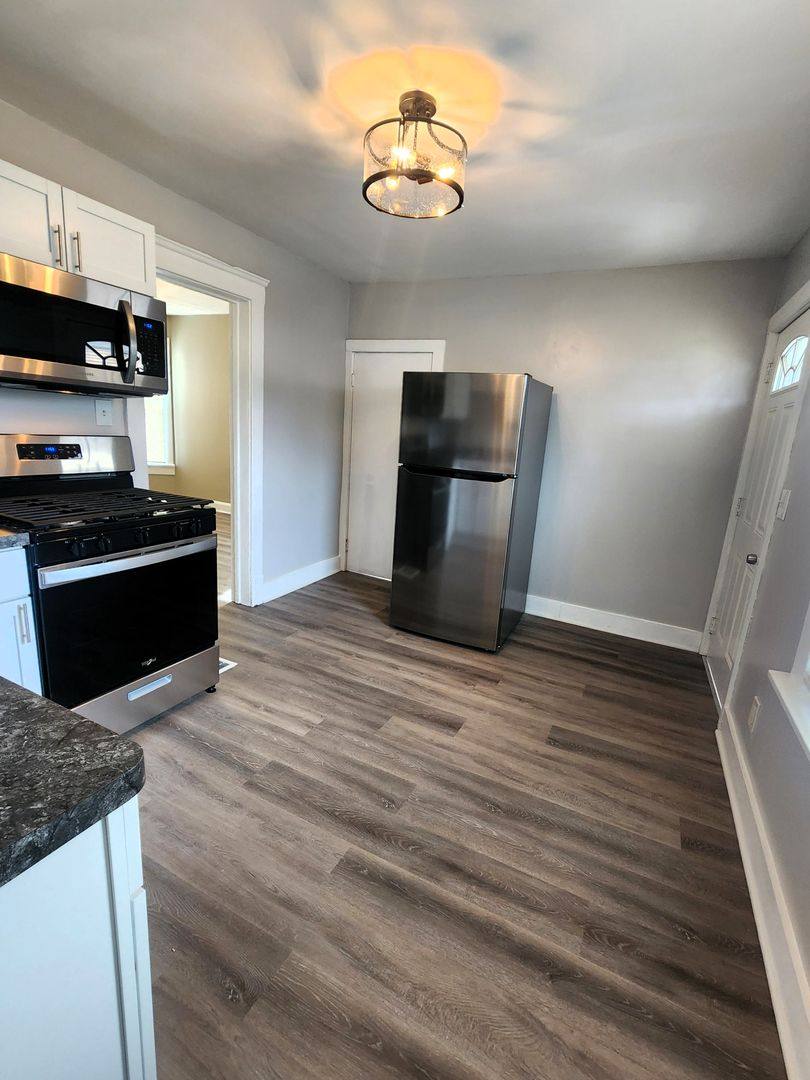 Apartment for rent at 1954 W 47th St, Cleveland, OH 44102