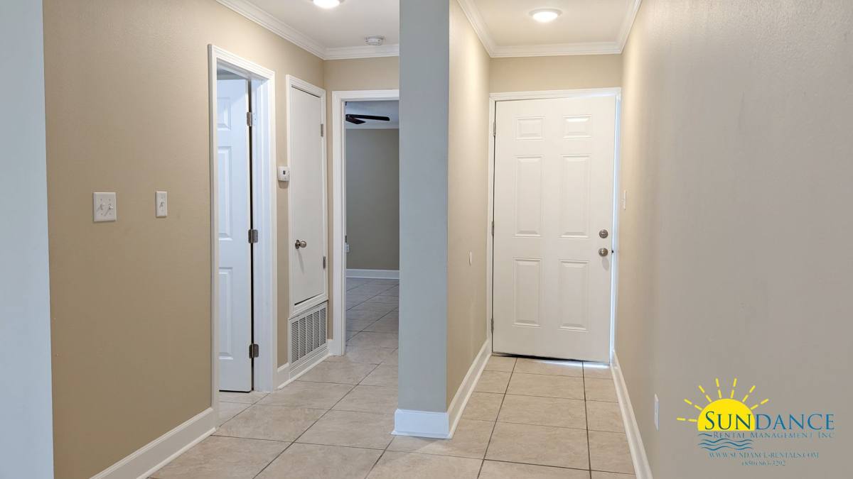 Apartment for rent at 399 Marshall Court, Fort Walton Beach, FL 32548