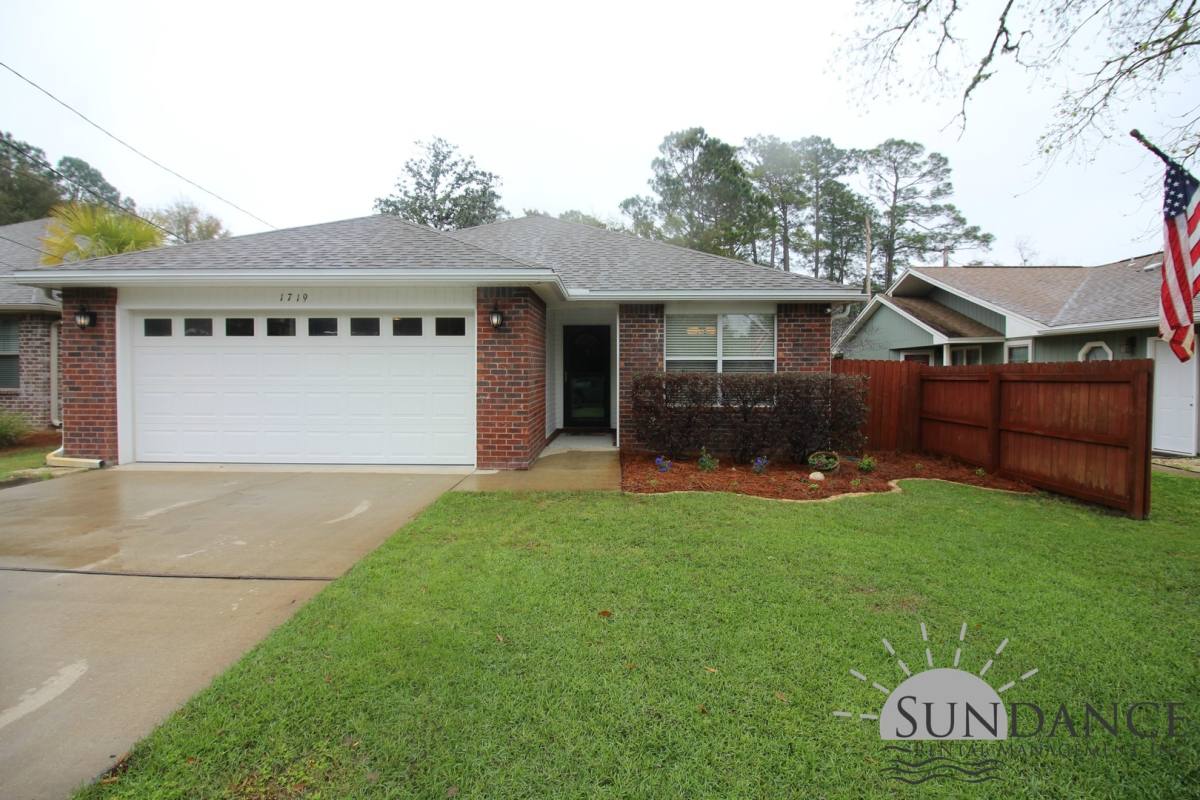 House for rent at 1719 Pine Ave, Niceville, FL 32578