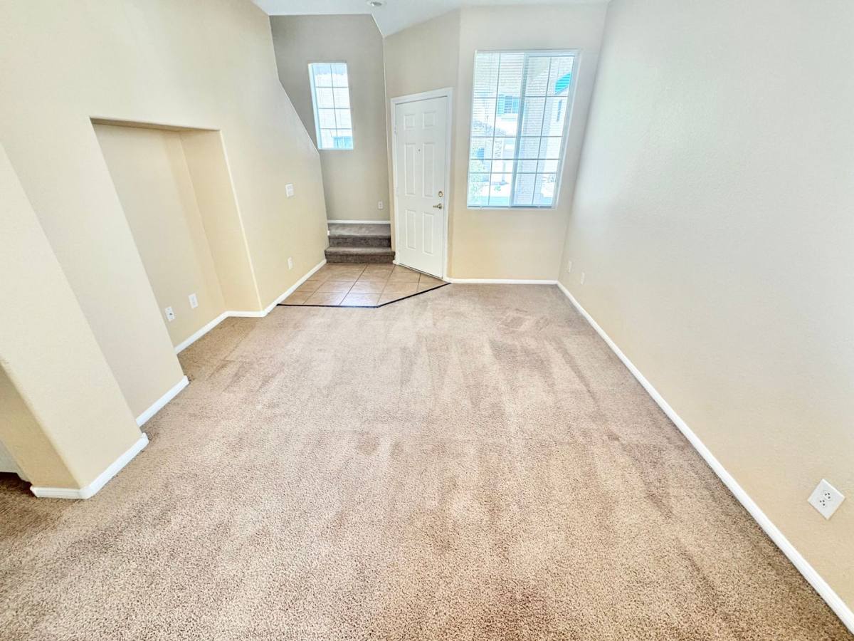 House for rent at 10424 Palm Village, Las Vegas, NV 89183