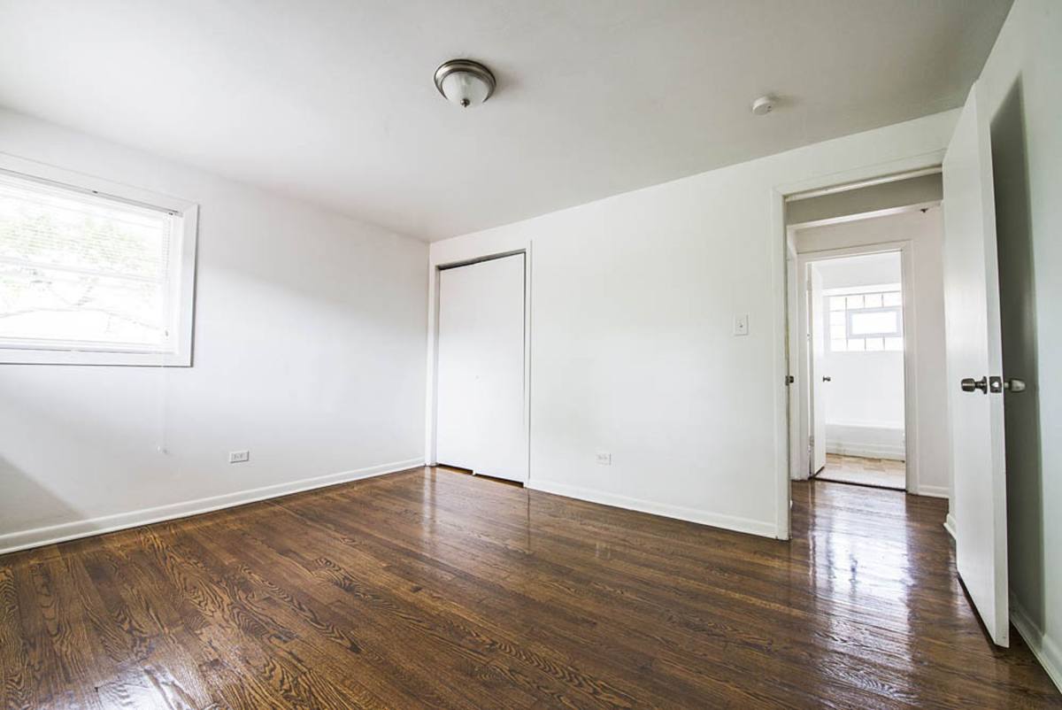 Apartment for rent at 14123-25 S Tracy Ave, Riverdale, IL 60827