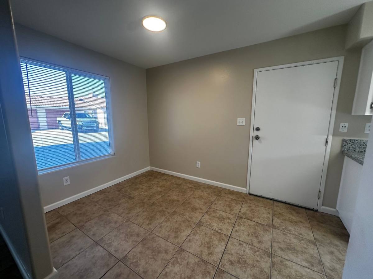 Apartment for rent at 5213 S H St, Bakersfield, CA 93304