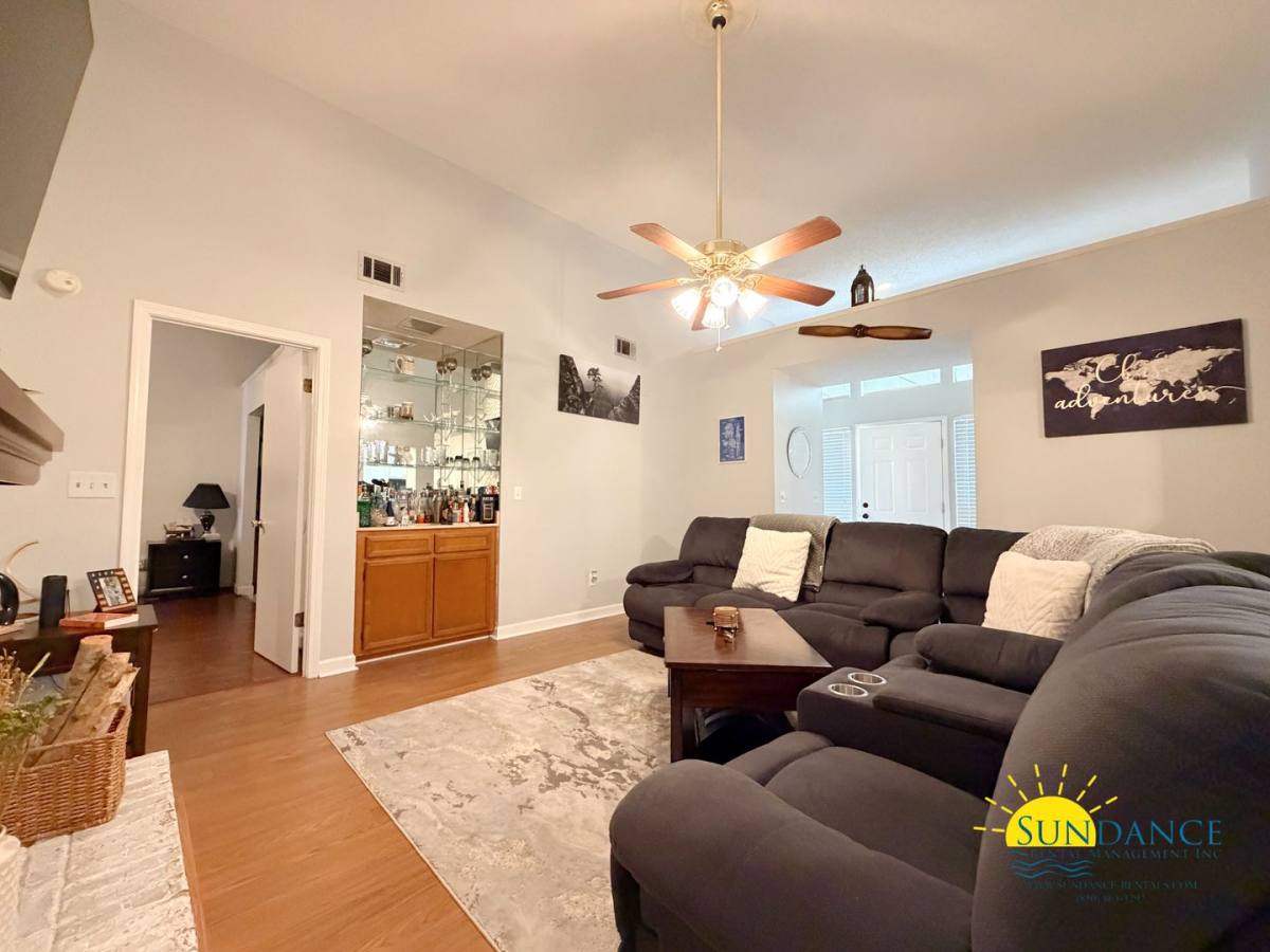 House for rent at 225 Lakeside Lane, Mary Esther, FL 32569