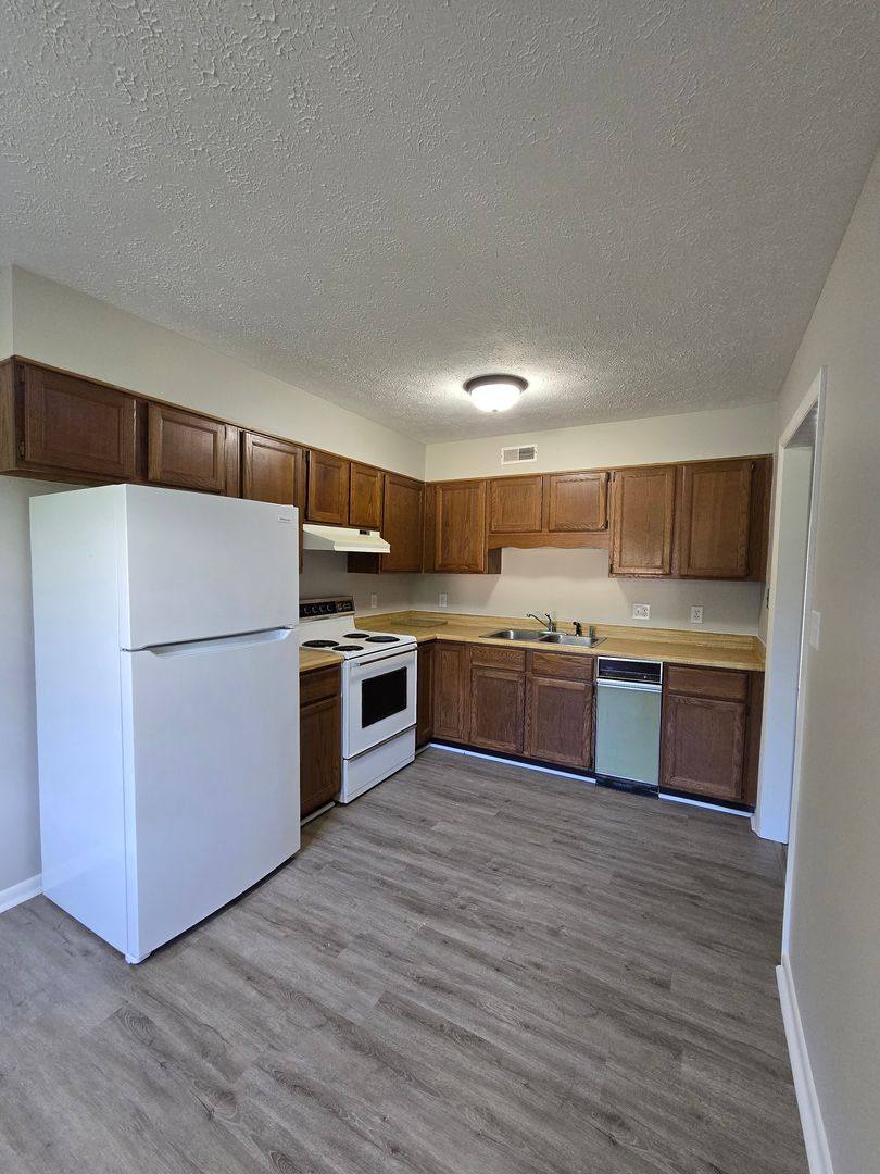 Apartment for rent at 5704 Old Highway 54, Philpot, KY 42366