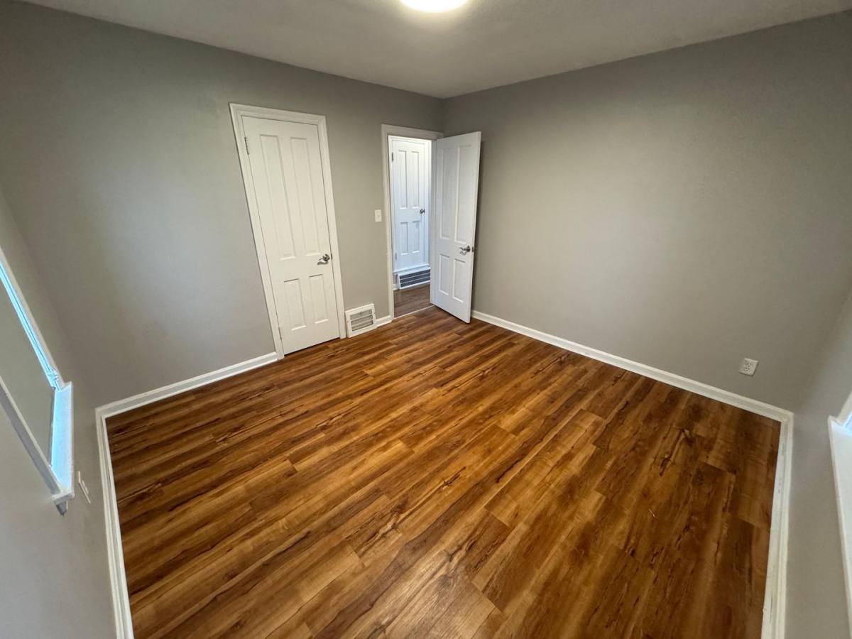 House for rent at 25301 Shoreview Ave, Euclid, OH 44132