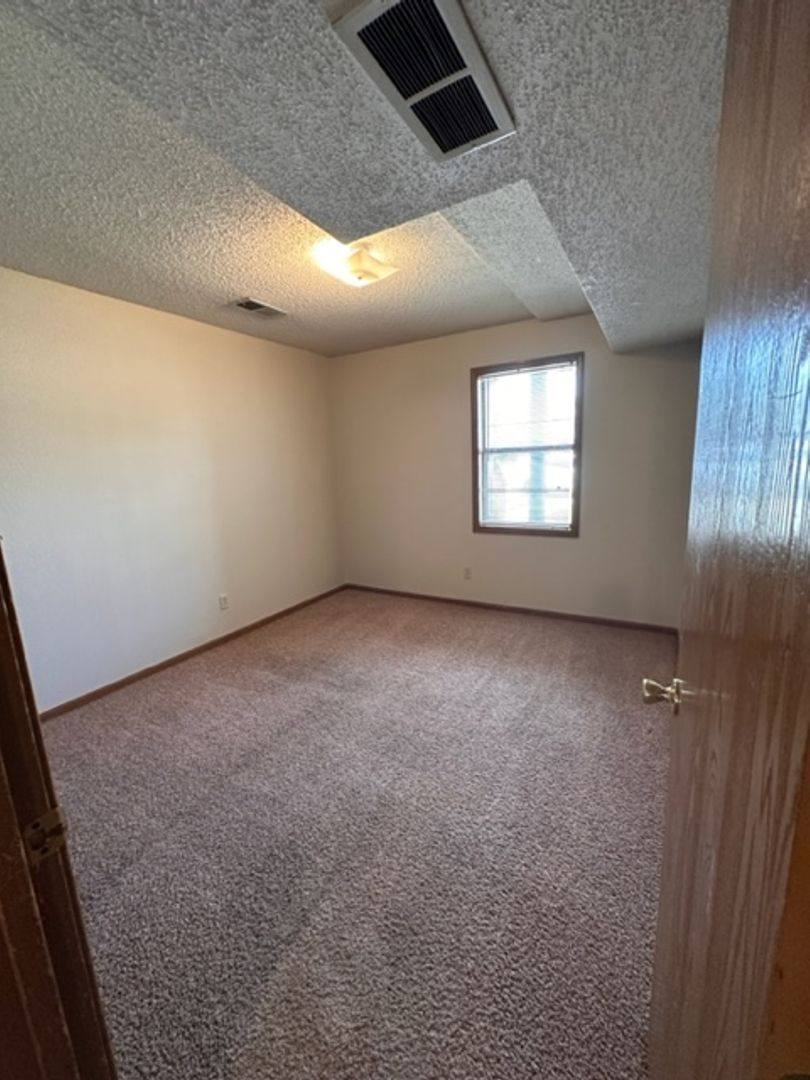 Apartment for rent at 822 E Prairie Hill Dr, Warrensburg, MO 64093