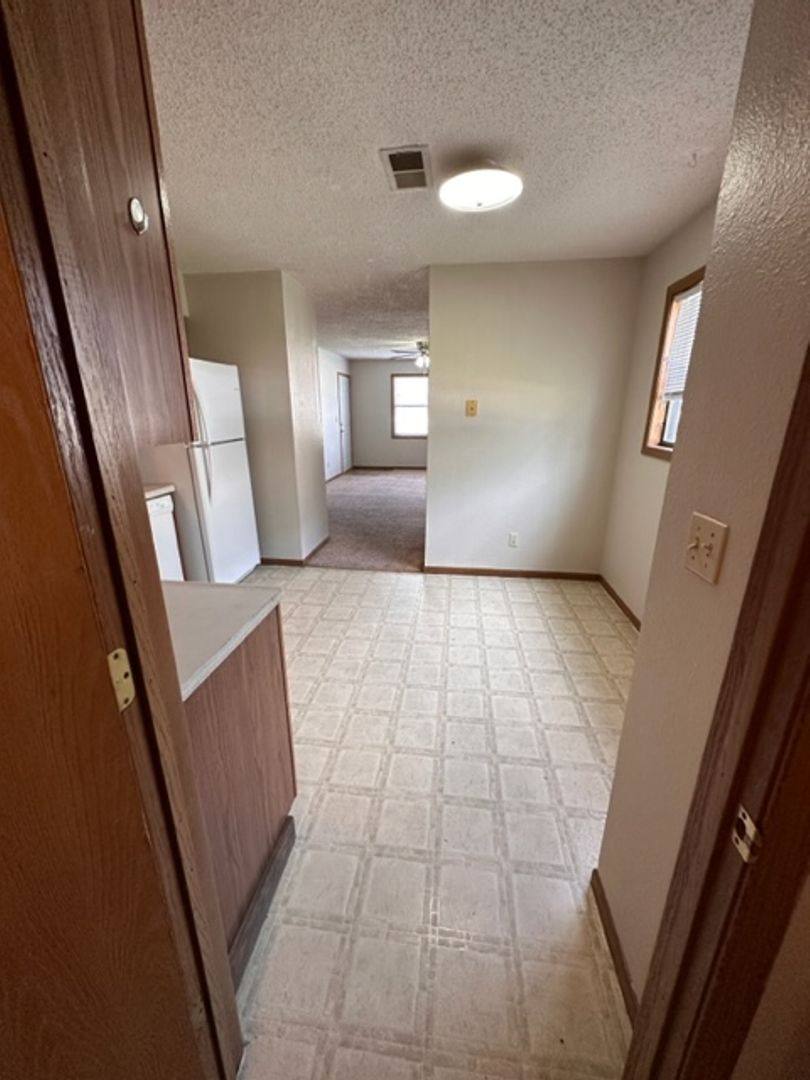 Apartment for rent at 822 E Prairie Hill Dr, Warrensburg, MO 64093