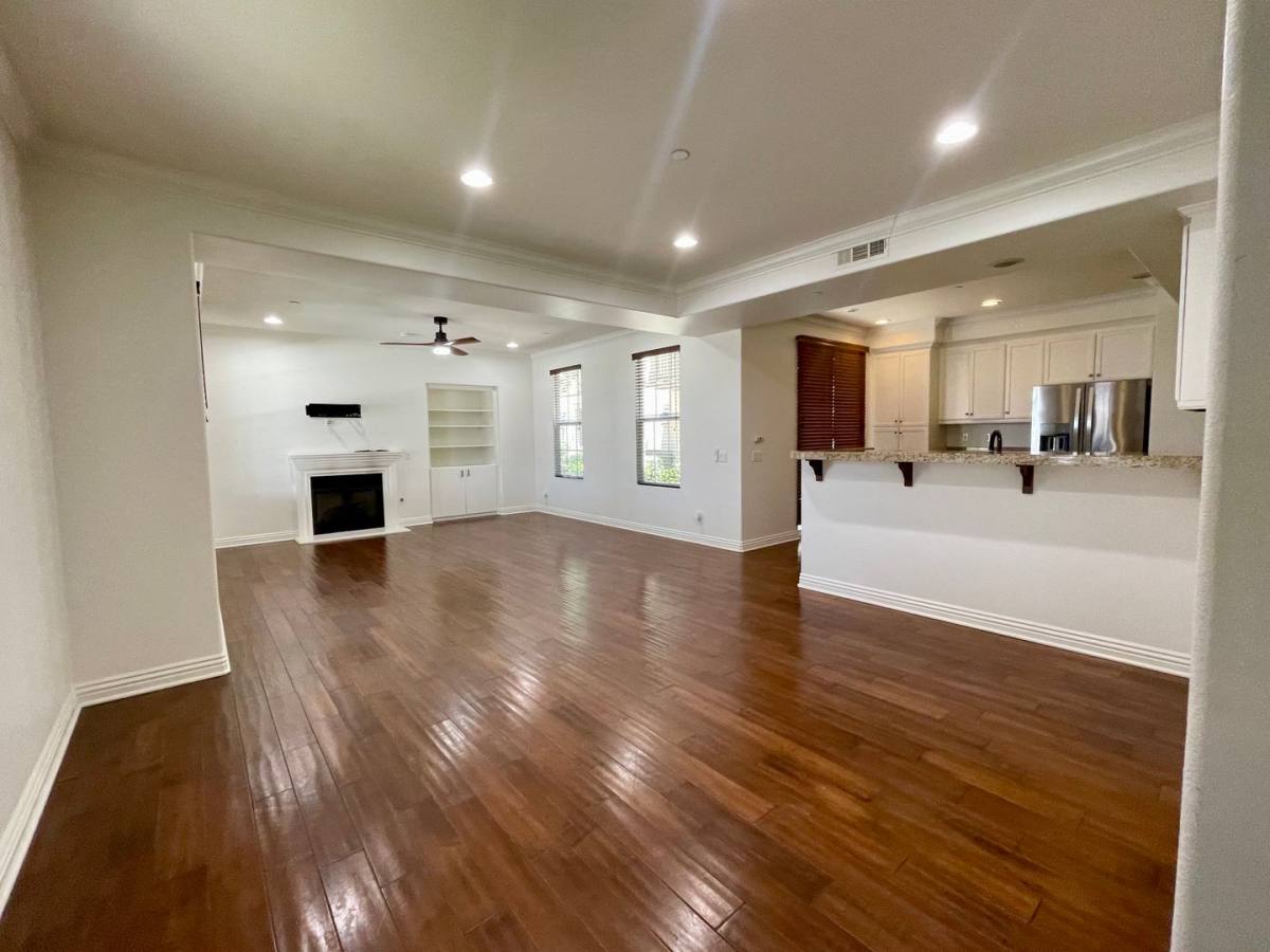 Townhouse for rent at 1518 Valencia Ave, Tustin, CA 92782