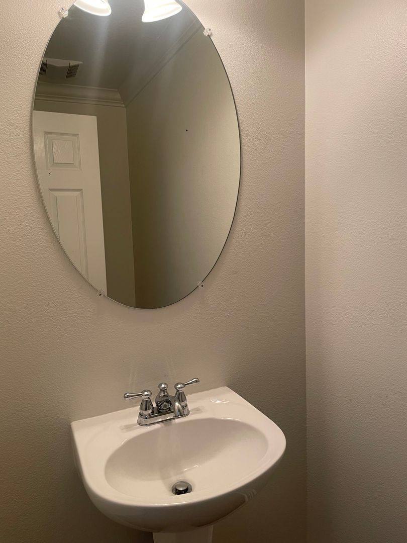 Townhouse for rent at 1518 Valencia Ave, Tustin, CA 92782