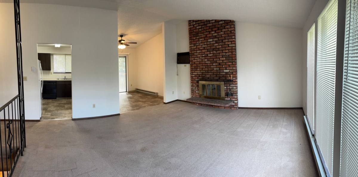 Apartment for rent at 2417-19 S Glenn Rd, Spokane, WA 99206