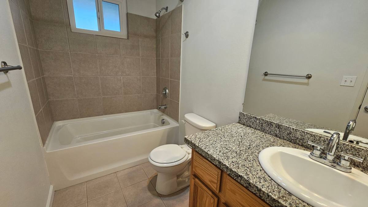 Apartment for rent at 2805 Pioneer Dr, Redding, CA 96001