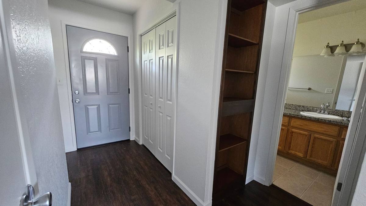 Apartment for rent at 2805 Pioneer Dr, Redding, CA 96001