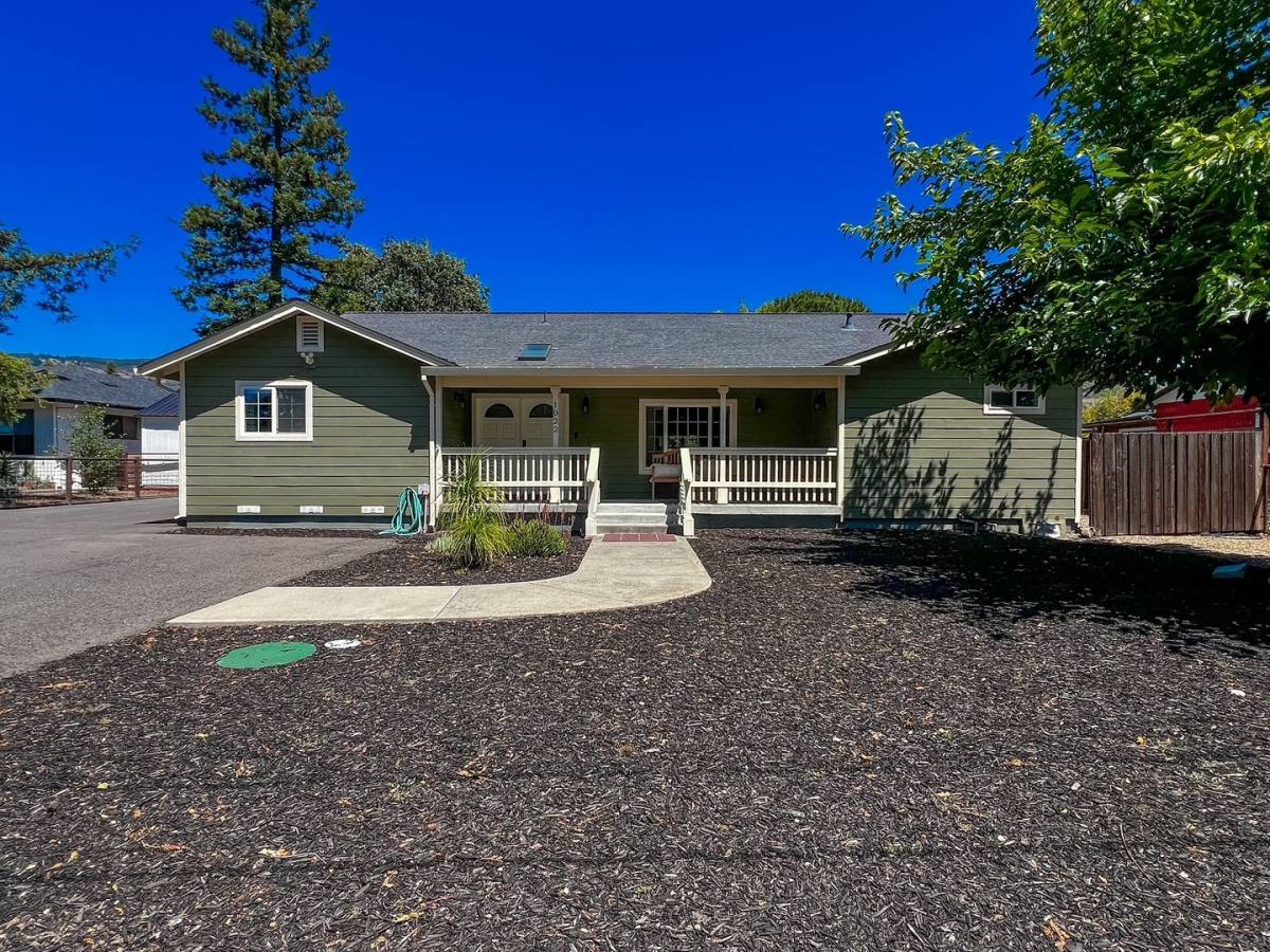 House for rent at 1022 Berry Lane, Napa, CA 94558